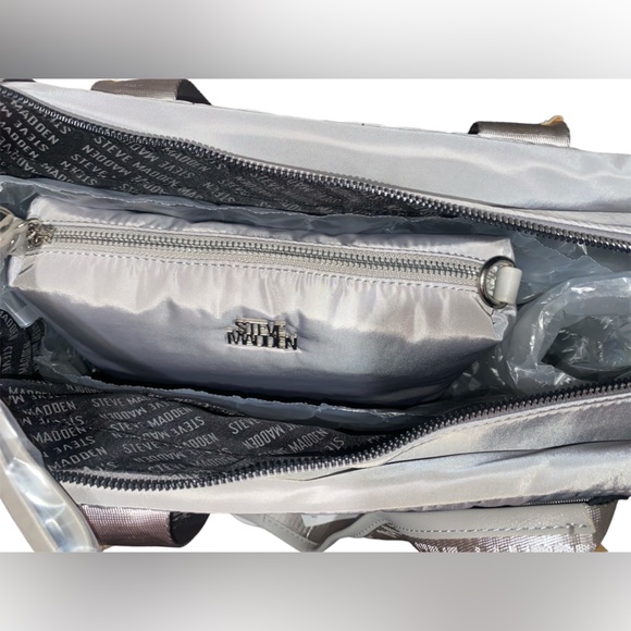 NWT’s Steve Madden Grey Blivia Nylon Tote Purse Bag Silver Puffer Crossbody 2Pcs - Picture 8 of 14